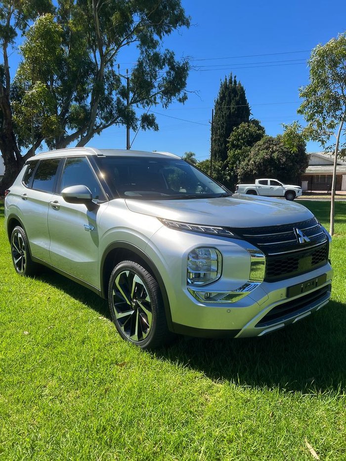 2025 Mitsubishi Outlander PHEV Aspire ZM MY24 AWD Sterling Silver
