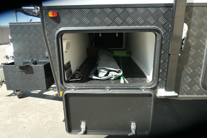 2021 GREAT AUSSIE 2OURER SINGLE BEDS