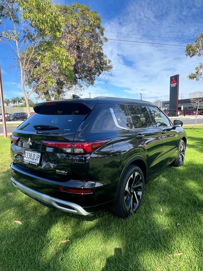 2025 Mitsubishi Outlander PHEV Exceed
