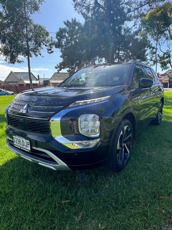 2025 Mitsubishi Outlander PHEV Exceed