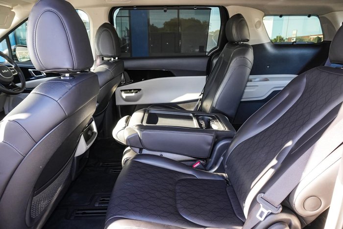 2023 Kia Carnival Special Edition