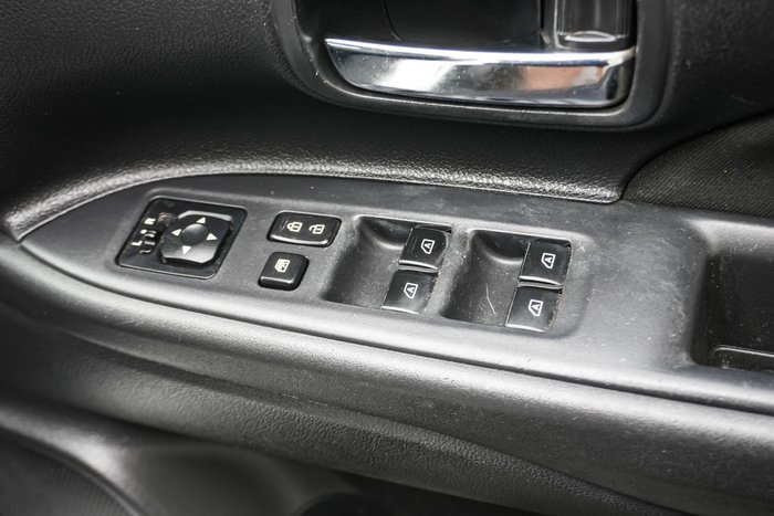 2019 Mitsubishi Outlander ES