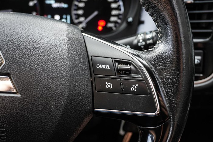 2019 Mitsubishi Outlander ES