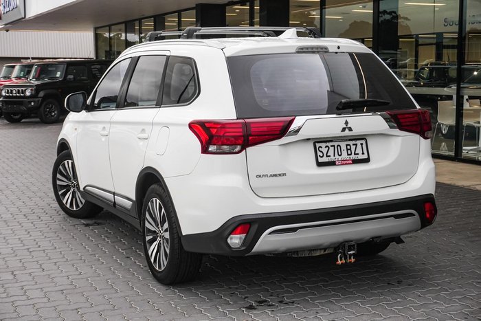 2019 Mitsubishi Outlander ES