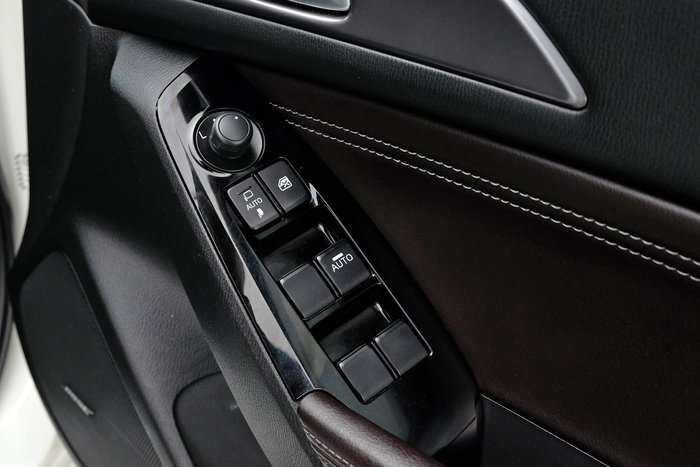 2017 Mazda 3 SP25 GT BN Series Snowflake White Pearl