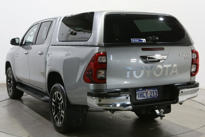 2020 Toyota Hilux SR5