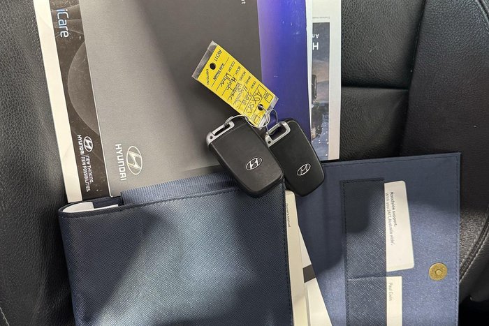 2017 Hyundai Veloster FS5 Series II White Crystal