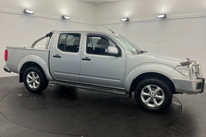 2014 Nissan Navara ST