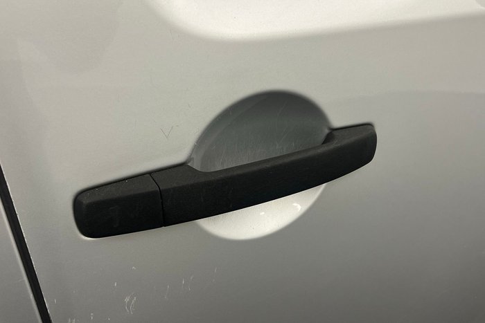 2014 Nissan Navara ST