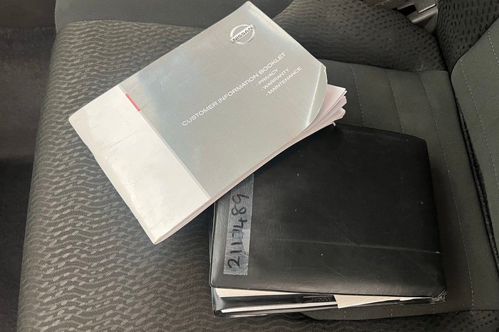 2014 Nissan Navara ST