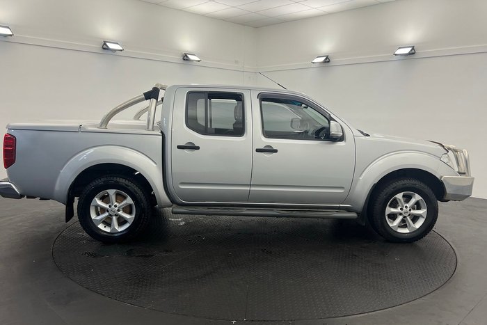 2014 Nissan Navara ST