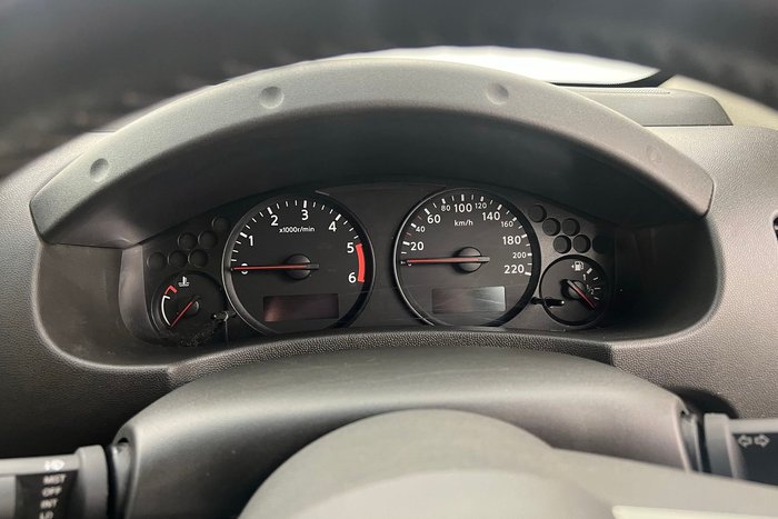 2014 Nissan Navara ST