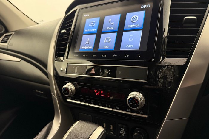 2021 Mitsubishi Pajero Sport GLS