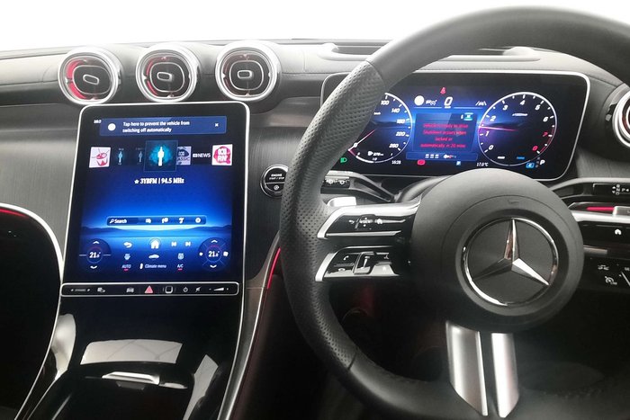 2025 Mercedes-Benz GLC-Class GLC300