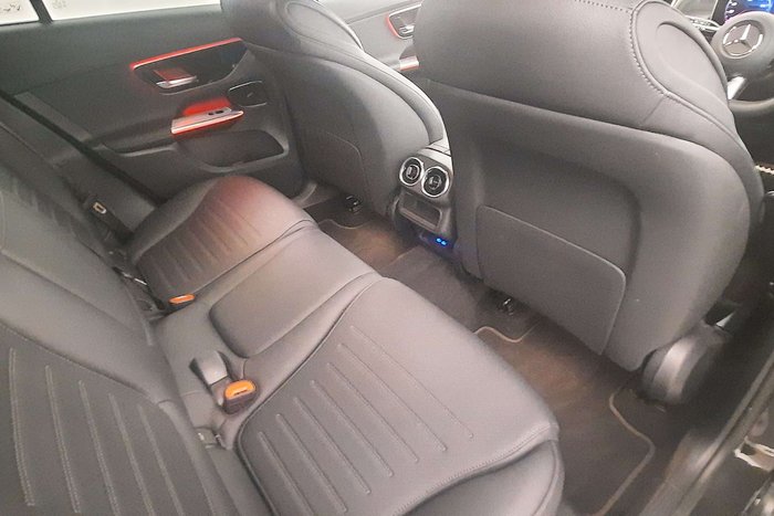 2025 Mercedes-Benz GLC-Class GLC300