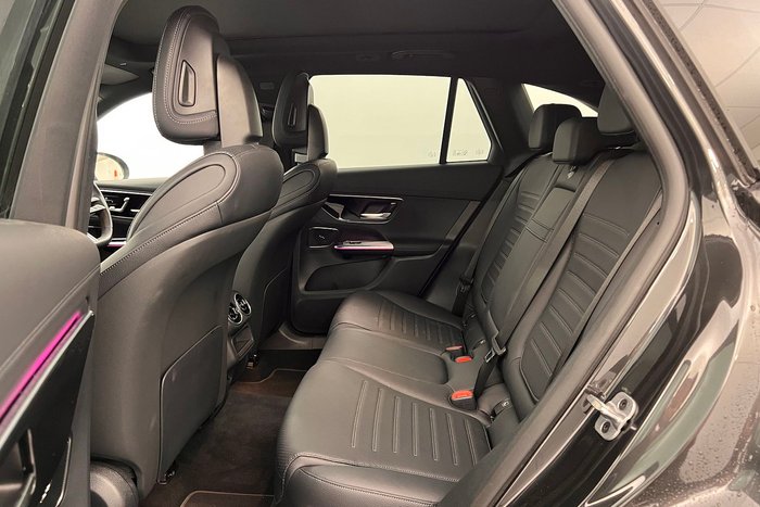 2025 Mercedes-Benz GLC-Class GLC300