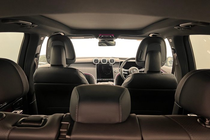 2025 Mercedes-Benz GLC-Class GLC300