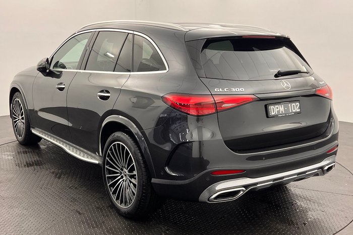 2025 Mercedes-Benz GLC-Class GLC300