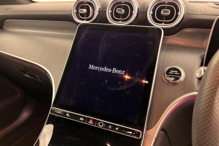 2025 Mercedes-Benz GLC-Class GLC300
