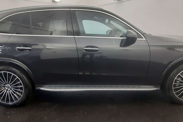 2025 Mercedes-Benz GLC-Class GLC300