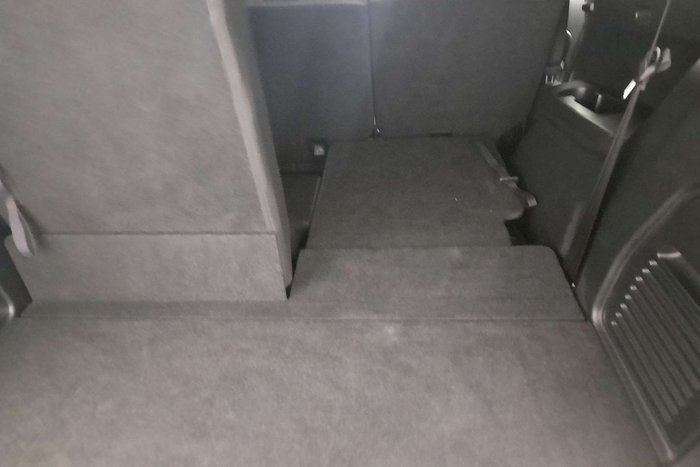 2022 Isuzu MU-X LS-T