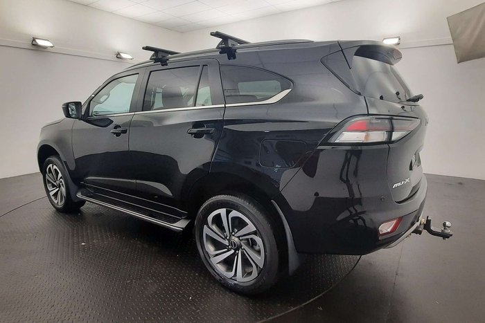 2022 Isuzu MU-X LS-T