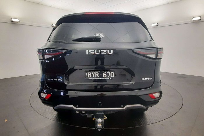 2022 Isuzu MU-X LS-T