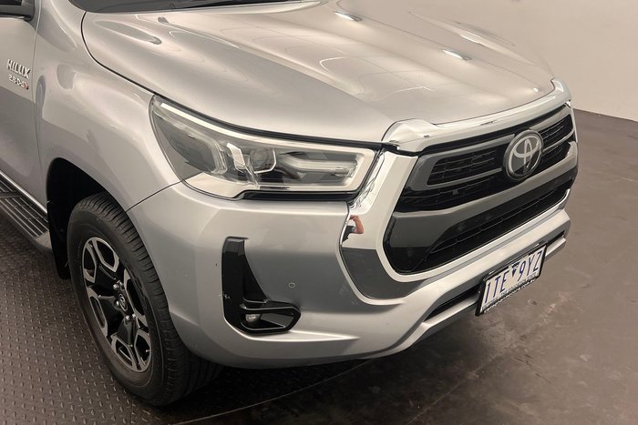 2020 Toyota Hilux SR5