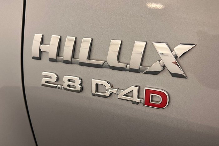 2020 Toyota Hilux SR5