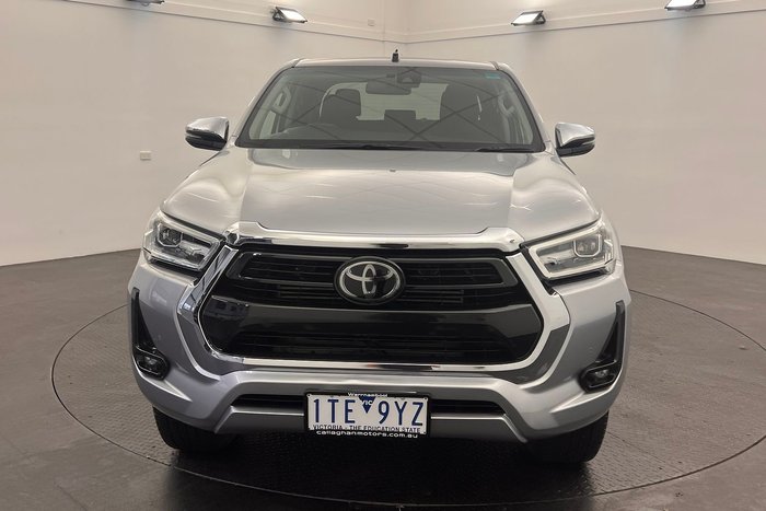 2020 Toyota Hilux SR5