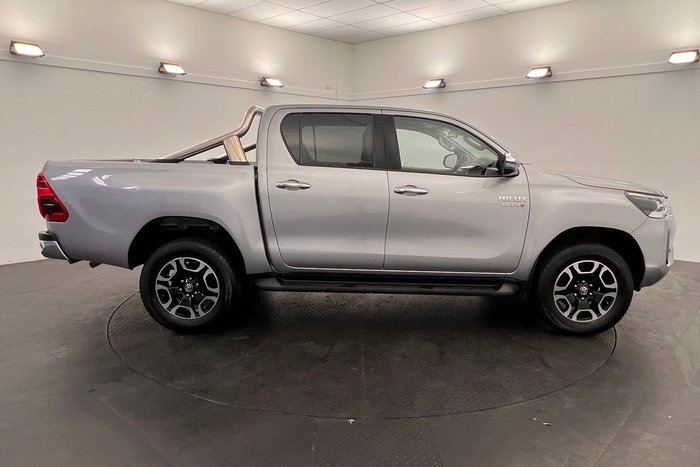 2020 Toyota Hilux SR5