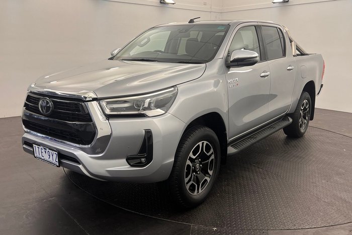 2020 Toyota Hilux SR5