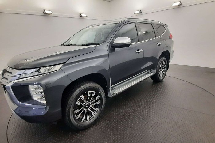 2023 Mitsubishi Pajero Sport GLS