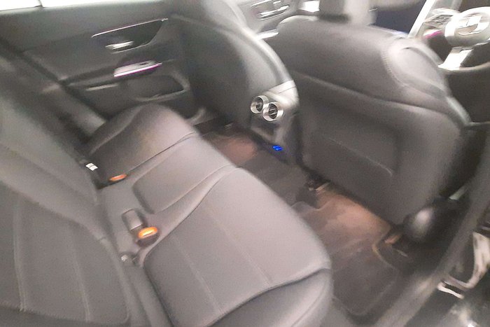 2025 Mercedes-Benz GLC-Class GLC200