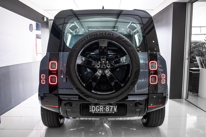 2026 Land Rover Defender 110 D350 X-Dynamic HSE