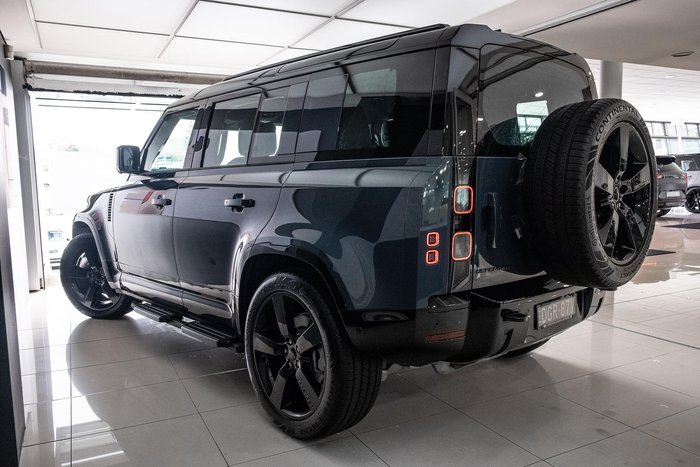 2026 Land Rover Defender 110 D350 X-Dynamic HSE