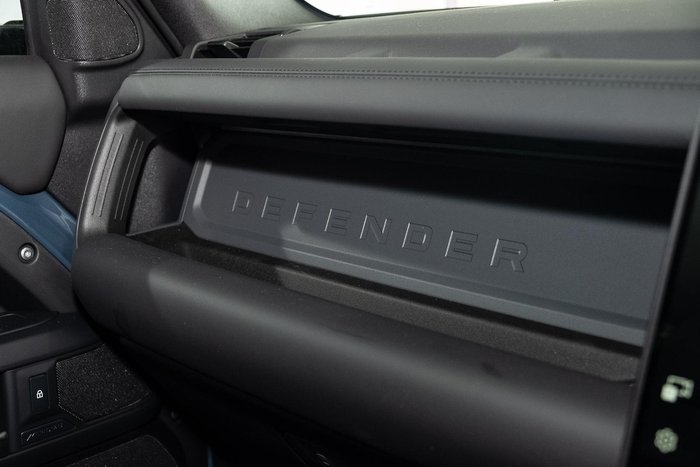 2026 Land Rover Defender 110 D350 X-Dynamic HSE