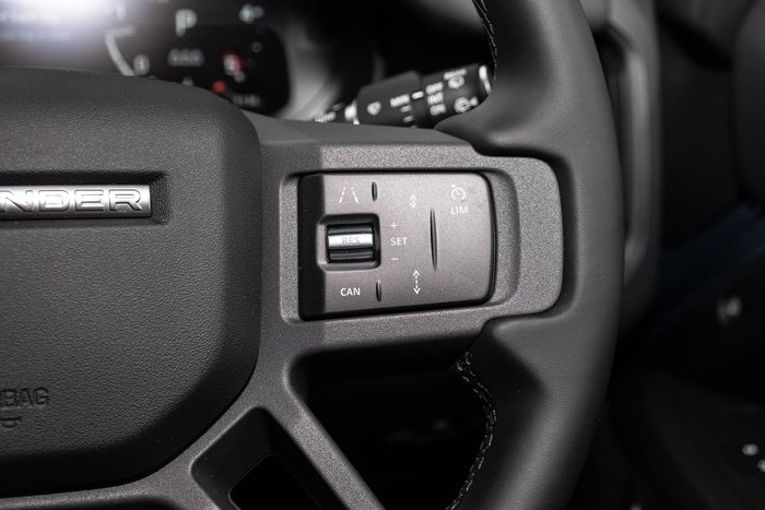 2026 Land Rover Defender 110 D350 X-Dynamic HSE