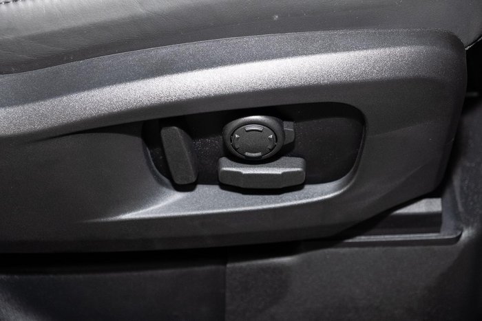 2026 Land Rover Defender 110 D350 X-Dynamic HSE