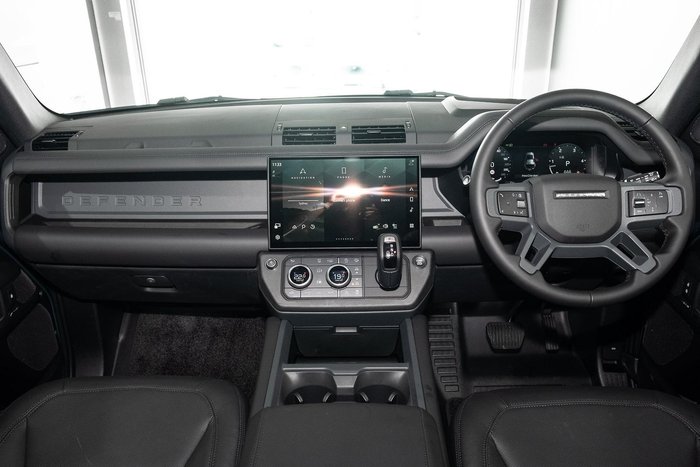 2026 Land Rover Defender 110 D350 X-Dynamic HSE