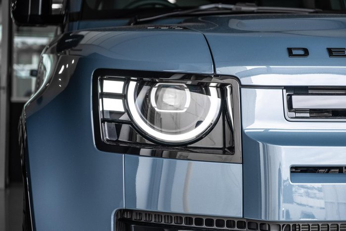 2026 Land Rover Defender 110 D350 X-Dynamic HSE