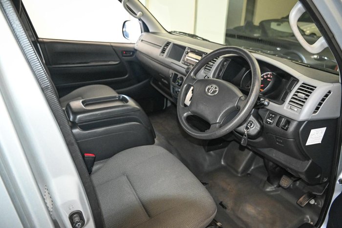 2011 Toyota Hiace Commuter