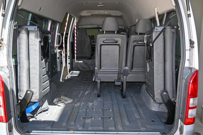 2011 Toyota Hiace Commuter