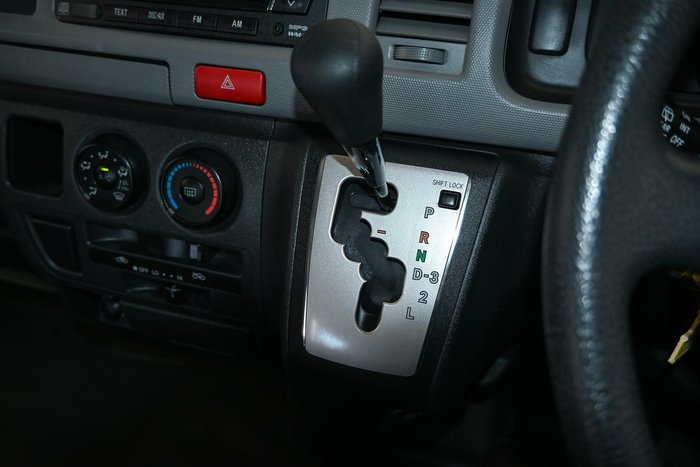 2011 Toyota Hiace Commuter