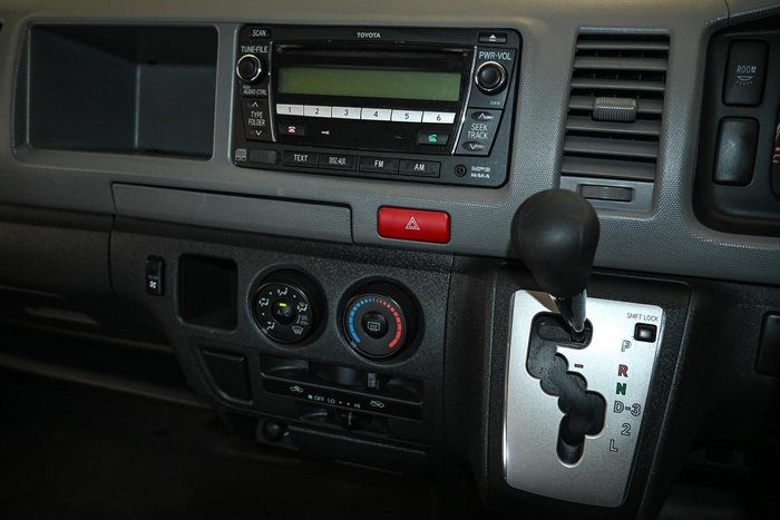 2011 Toyota Hiace Commuter