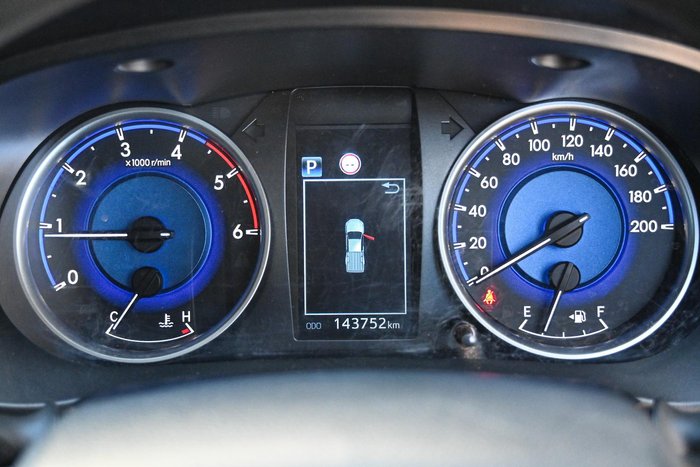 2020 Toyota Hilux SR