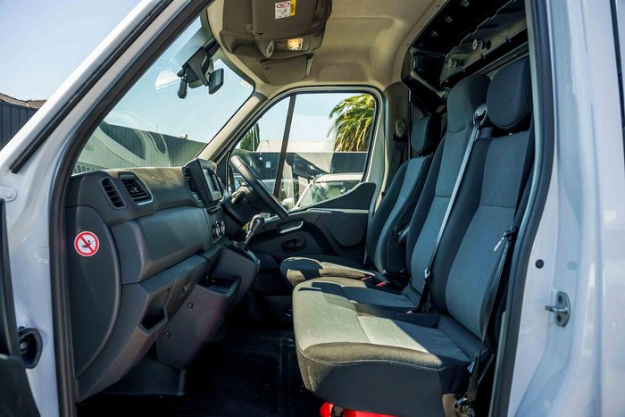 2024 Renault Master Pro 110kW