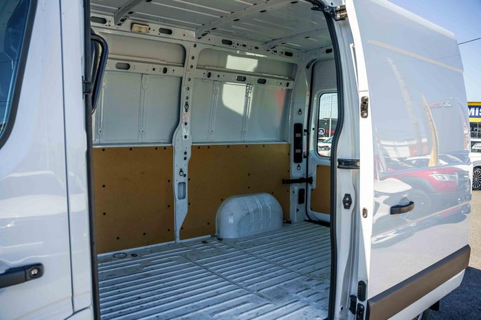 2024 Renault Master Pro 110kW