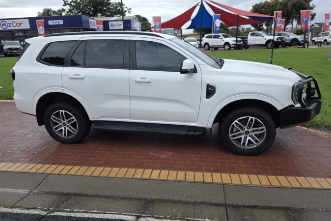 2023 FORD EVEREST TREND (4WD)