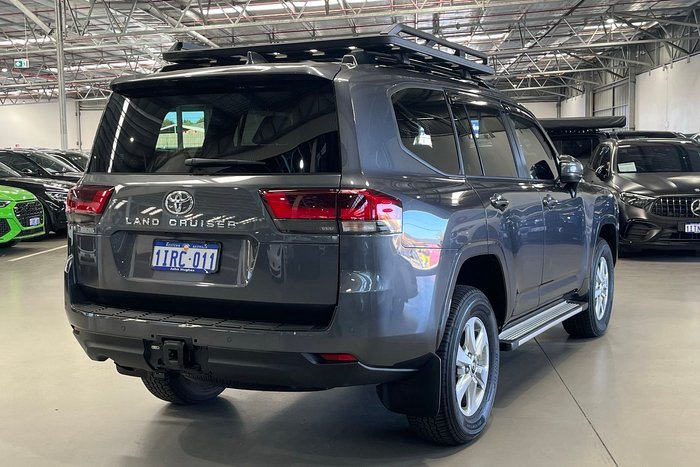 2025 Toyota Landcruiser GXL